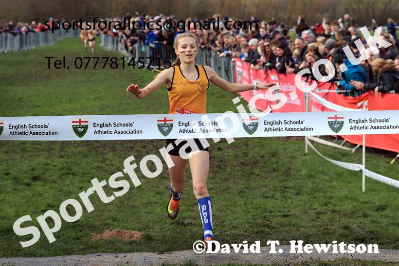 Junior Girls 2024 English Schools Cross Country Champs., Pontefract, March 16th.  Photo: David T. Hewitson/Sports for All Pics